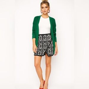 Express Black Mini Skirt Size 2 Back Zip Clubwear Night Out Trendy Cotton Blend